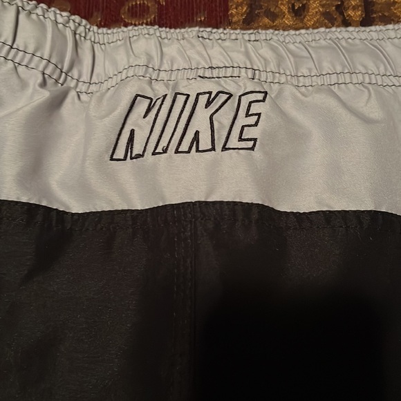Nike Boardshorts Swim Trunks - Picture 8 of 8